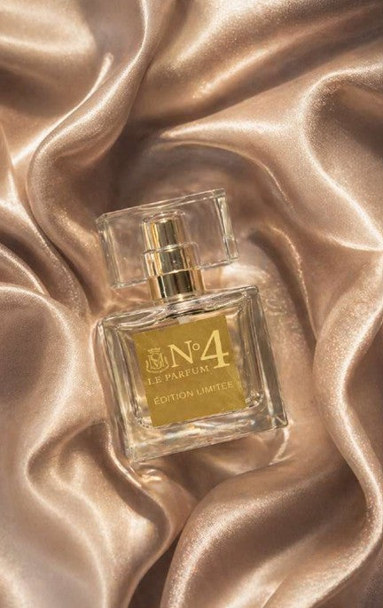 TERUG: Parfum n° 4